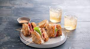 A Cocktail sandwiches